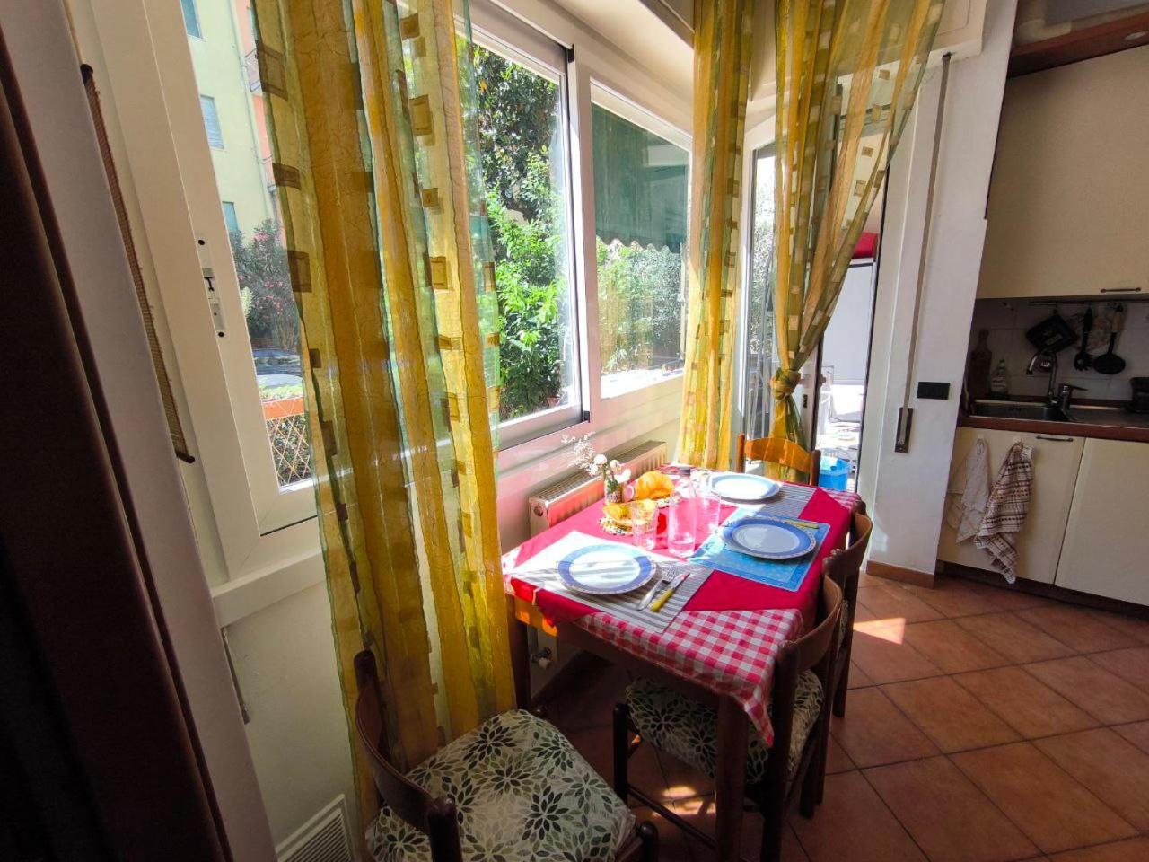 Casa Marechiaro Con Parcheggio Incluso E Giardino Apartment Рапало Екстериор снимка